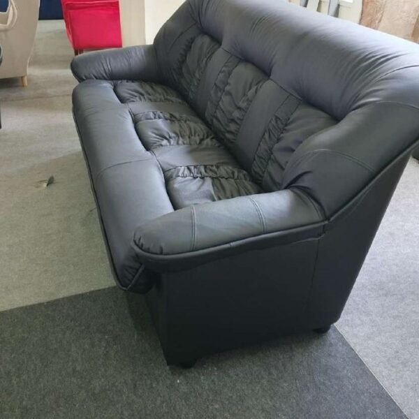 nauja-naturalios-odos-sofa-su-foteliais-3
